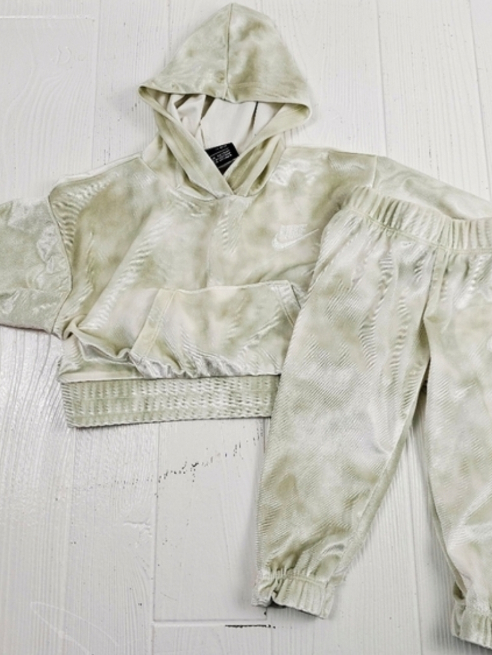 Nike girls' velour tie-dye tracksuit set 2
